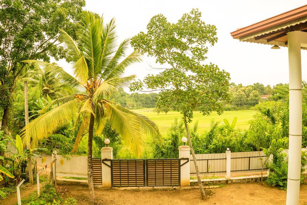 The Breeze Pinnawala Pinnawala  Extérieur photo